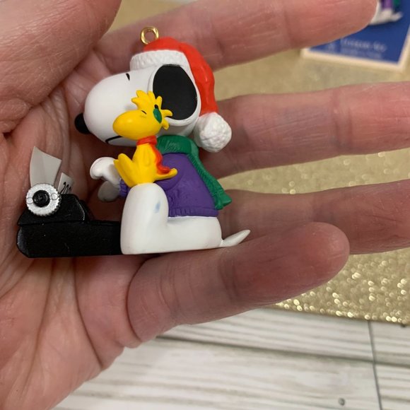 Hallmark Keepsake Ornament Peanuts Snoopy Literacy Ace Ornament With Box - Picture 7 of 7